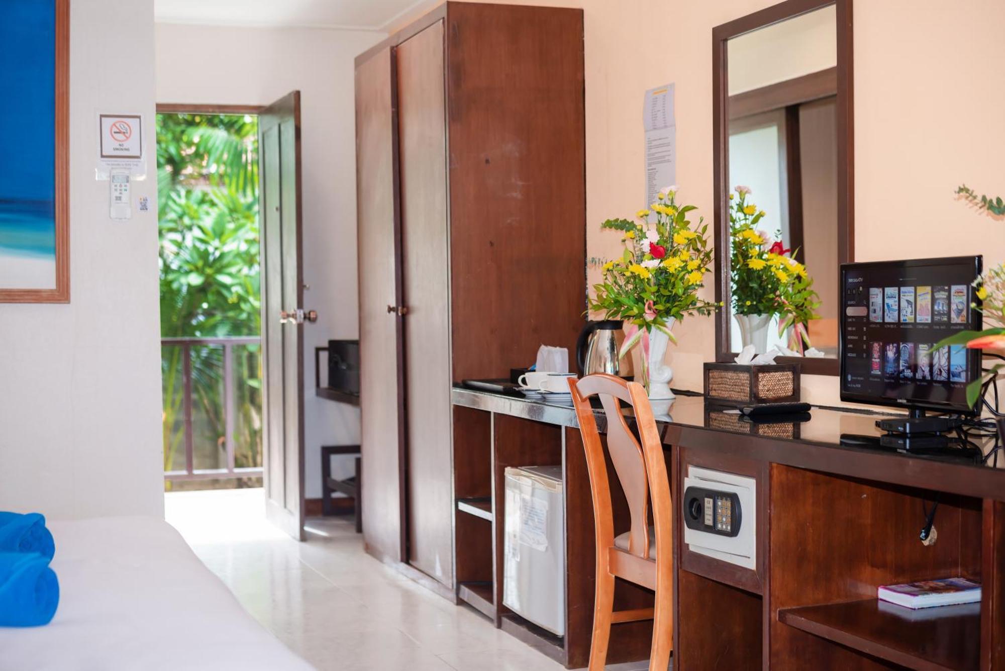 The Florist Resort Mae Nam Beach Exterior foto
